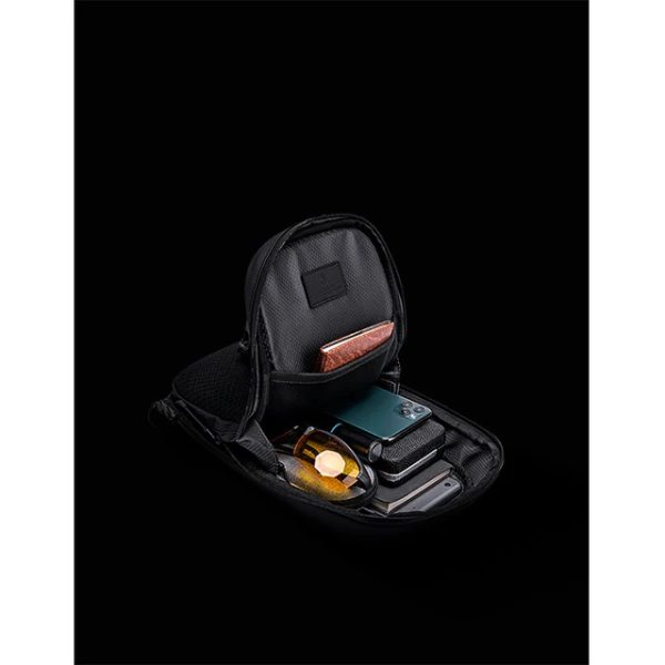 کیف کراس بادی آرکتیک هانتر کد XB00126 - Image 5