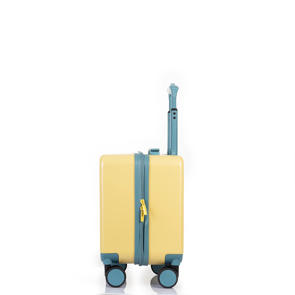 چمدان کودک Puff Junior با چرخهای ۳۶۰ درجه و قفل TSA