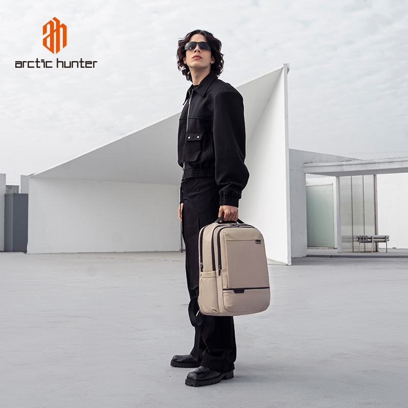 کوله پشتی آرکتیک هانتر مدل B00810